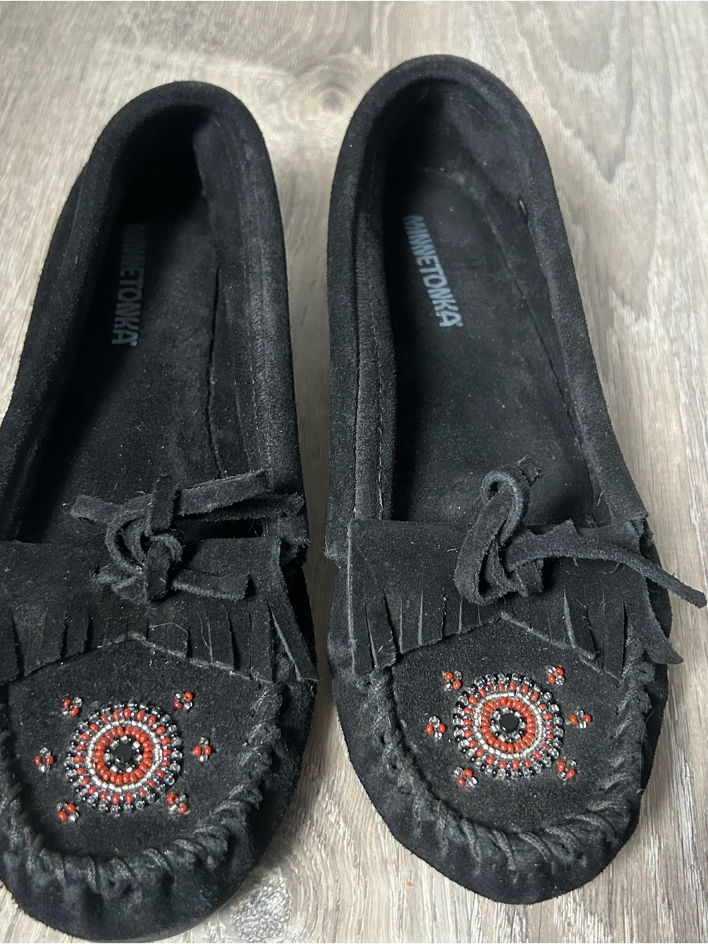 MinnetonkaWomens  Black Suede Beaded Fringe Moccasins Size 7.5